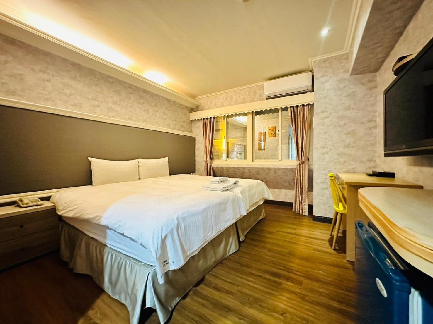 Elizabeth Hotel Тайчжун Экстерьер фото