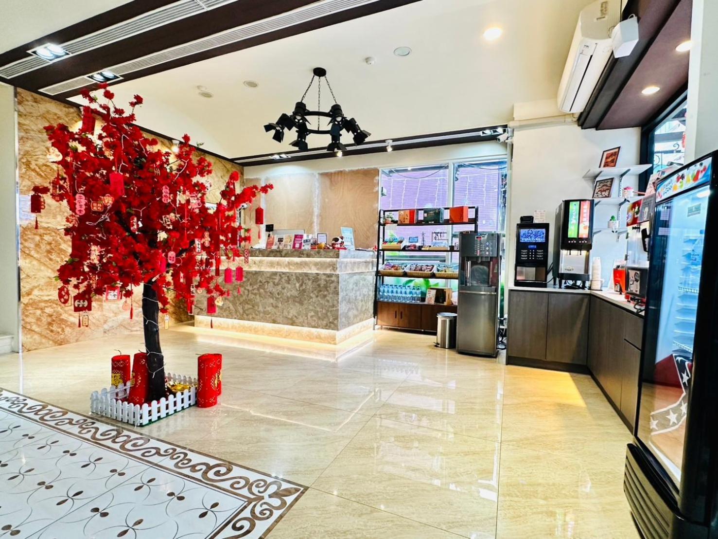 Elizabeth Hotel Тайчжун Экстерьер фото