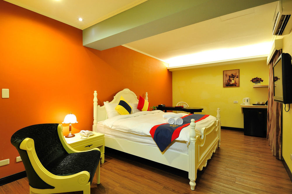 Elizabeth Hotel Тайчжун Экстерьер фото