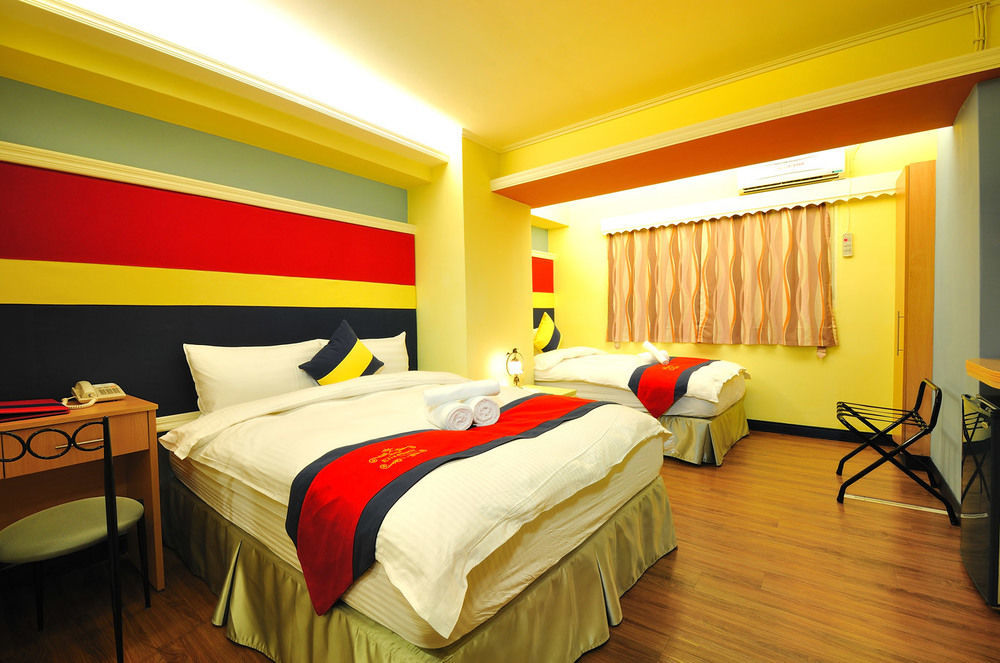 Elizabeth Hotel Тайчжун Экстерьер фото