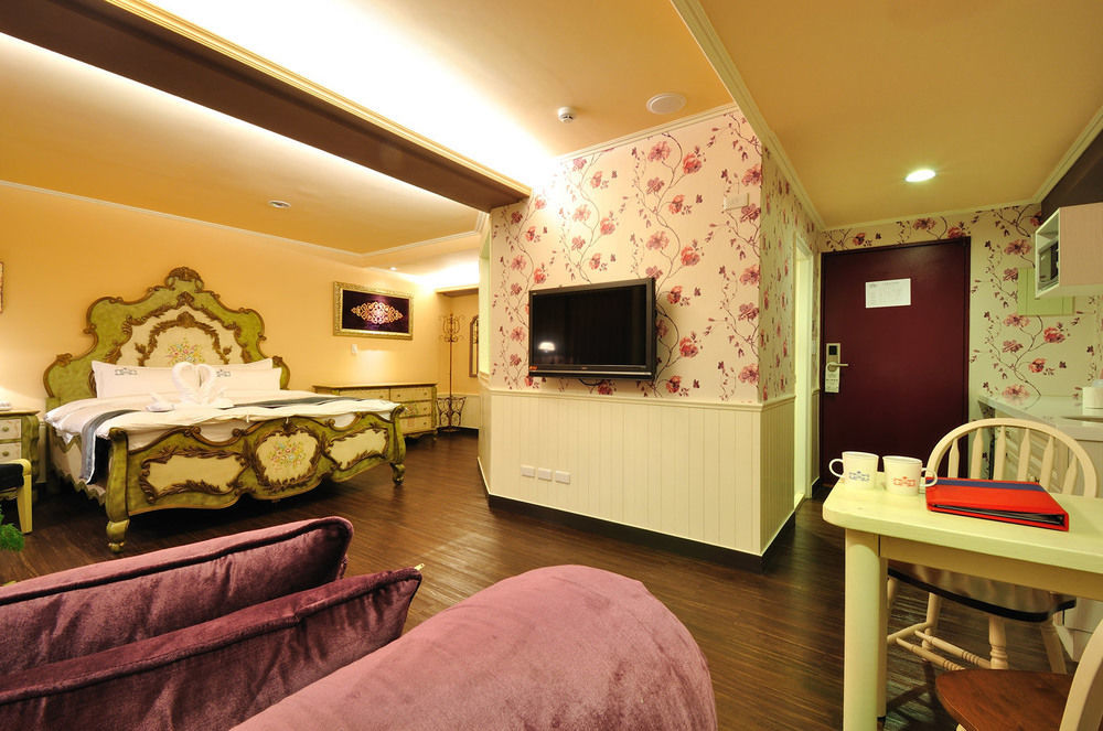 Elizabeth Hotel Тайчжун Экстерьер фото