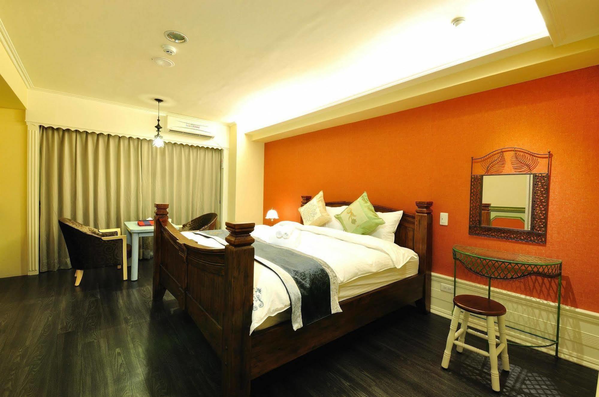 Elizabeth Hotel Тайчжун Экстерьер фото