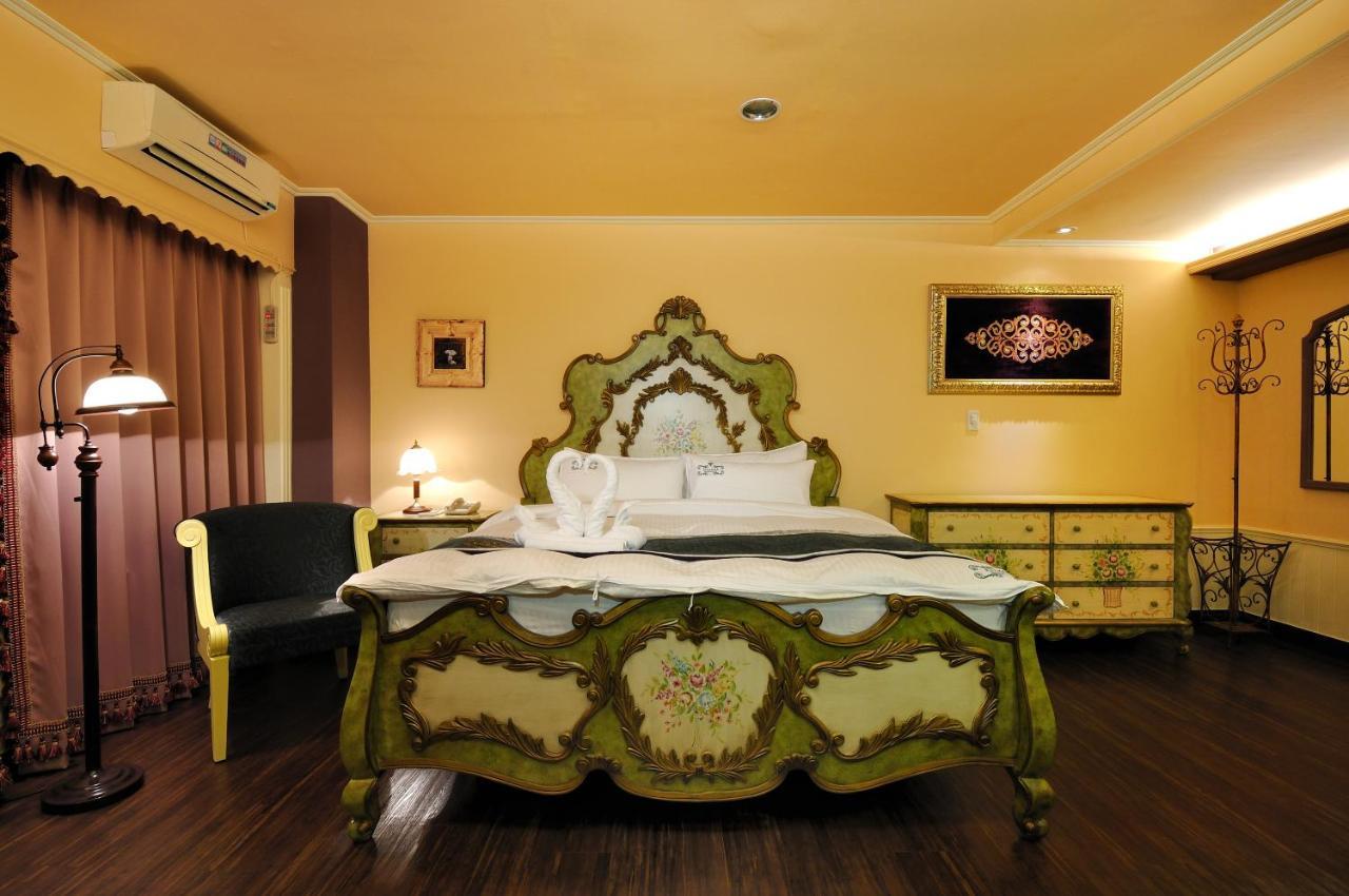 Elizabeth Hotel Тайчжун Экстерьер фото